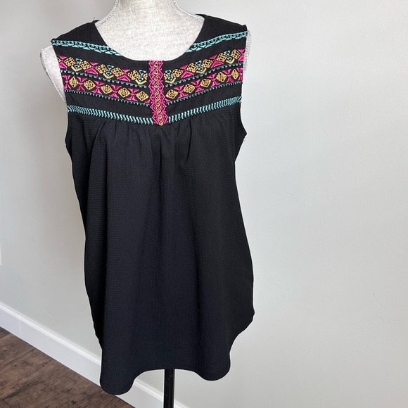 Adrianna Papell Embroidered Sleeveless Blouse Aztec Tribal Crepe Tank Top Medium - Picture 6 of 17